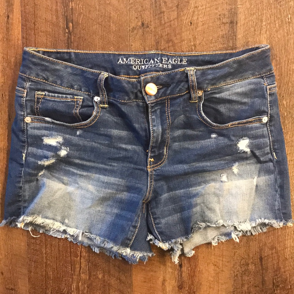 Denim distressed shorts